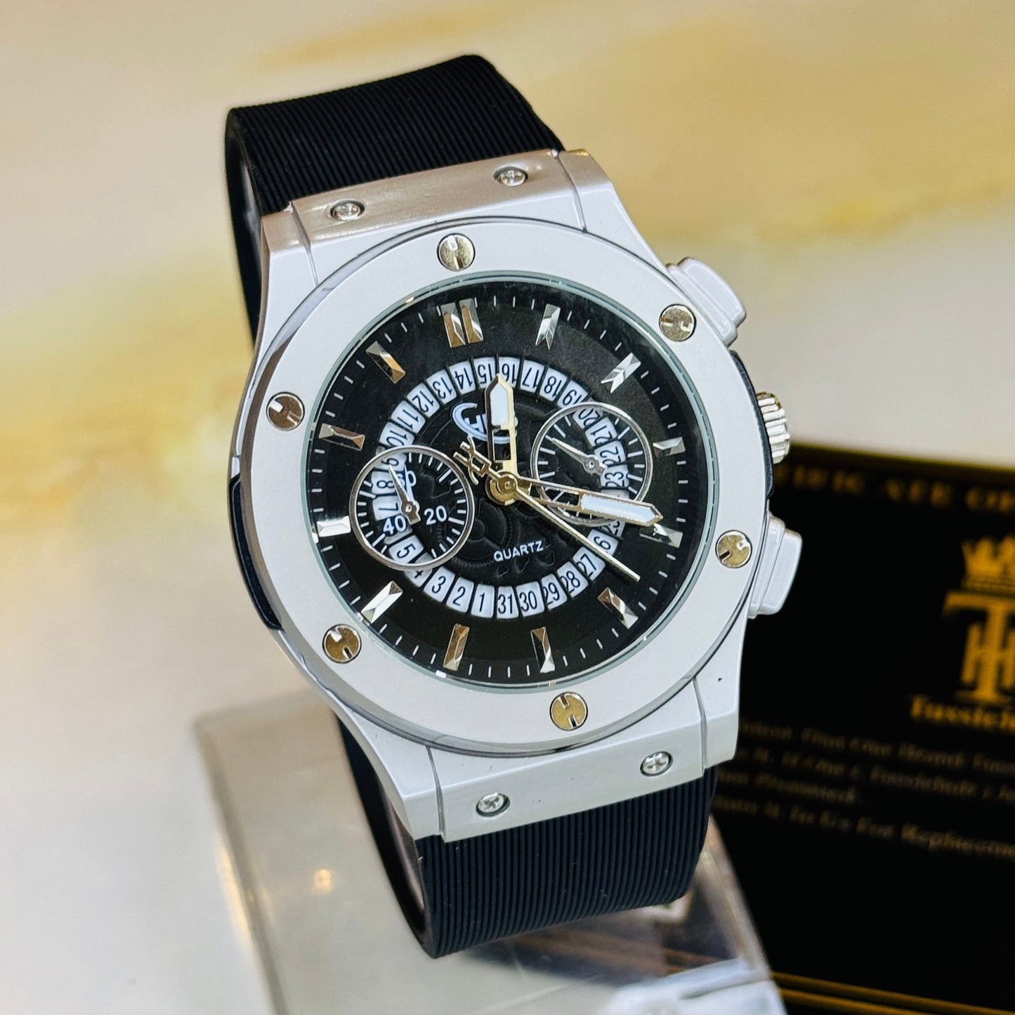 New Stylish First Copy Master Lock hublot Watch