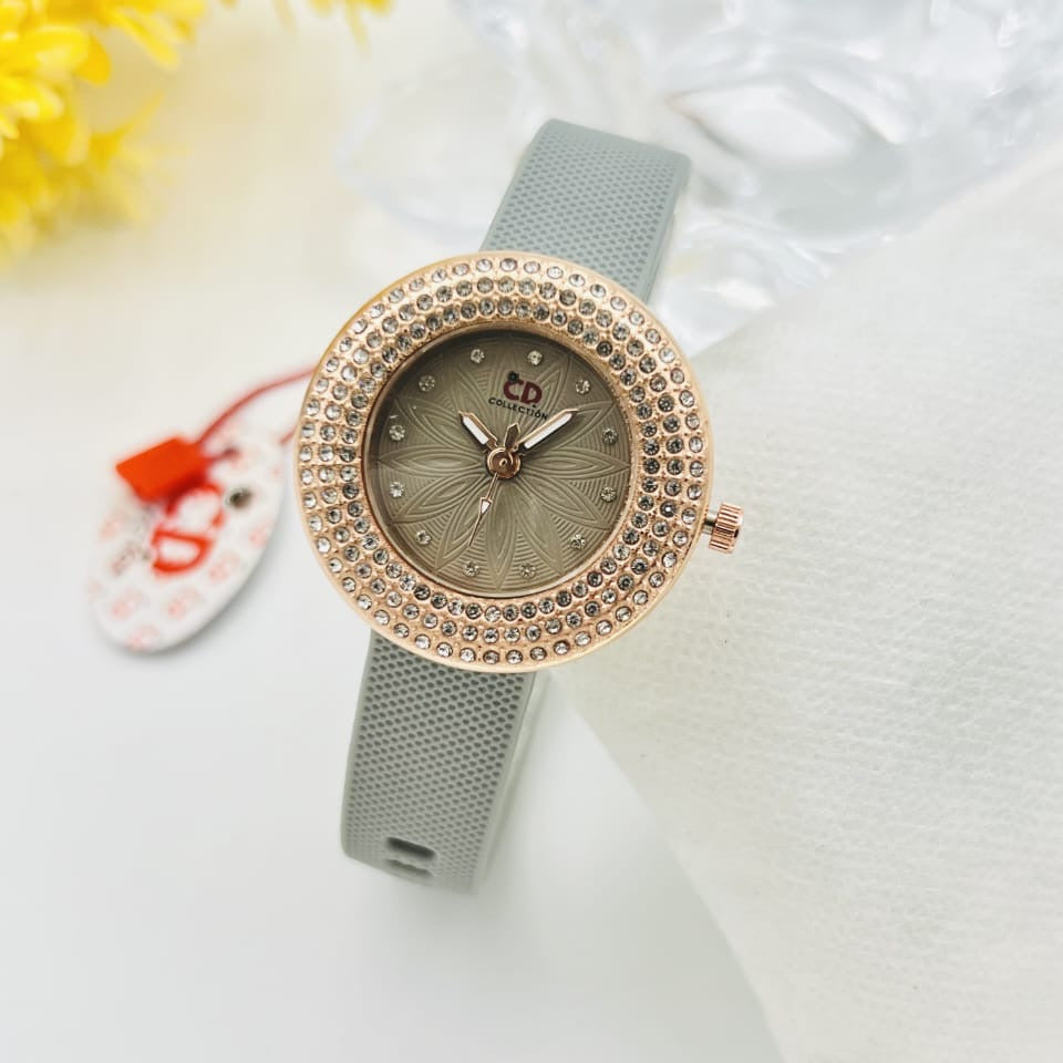 New Stylish Fashionable Ladies Silicone Strap Watches for Ladies women watches