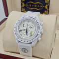 White dial chronograph wristwatch with white strap and date window