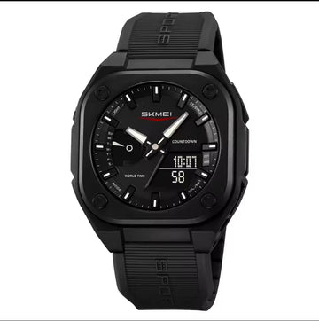 Black waterproof men’s wristwatch with three-hand dial, black rubber strap, rugged case
